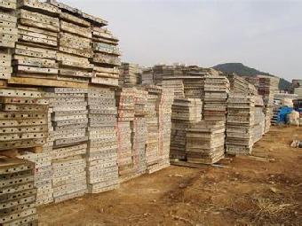 東莞長安廢鋁?；厥展尽堕L安專業高價收購廢鋁?！穇志趣網